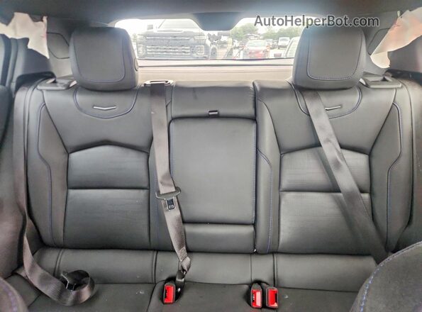 1GYFZER43RF241123 2024 CADILLAC XT4 Black Widok wnętrza z tyłu