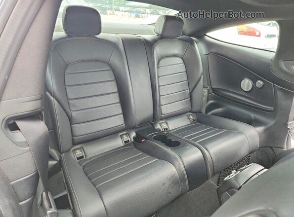 WDDWJ8EB1KF860432 2019 MERCEDES-BENZ C Gray Widok wnętrza z tyłu