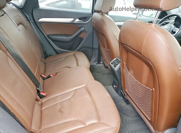 WA1JCCFS5HR004200 2017 AUDI Q3 Charcoal Widok komory silnika
