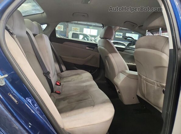 5NPE24AF8KH775193 2019 HYUNDAI SONATA Blue Вид задньої частини салону