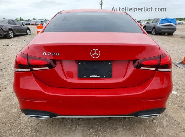 WDD3G4EB4KW017884 2019 MERCEDES-BENZ A Red Vista interior delantera