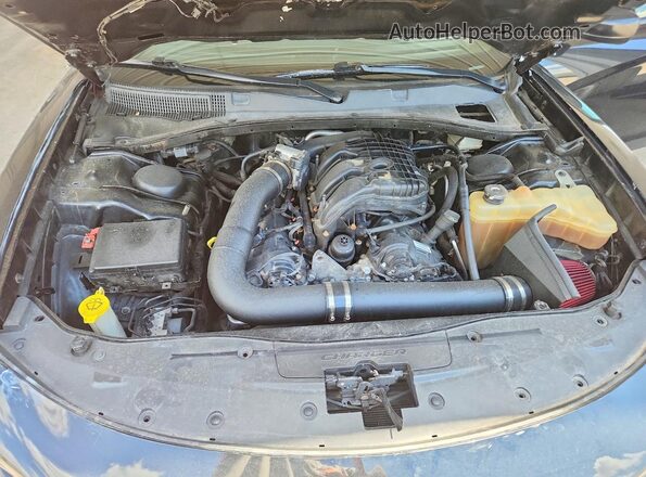 2C3CDXJGXGH181138 2016 DODGE CHARGER Черный Вид подкапотного пространства