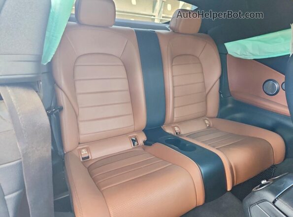 WDDWJ8DB0KF929435 2019 MERCEDES-BENZ C Белый Вид задней части салона