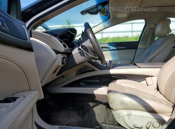 3LN6L5E98HR623590 2017 LINCOLN MKZ Черный Вид панели приборов