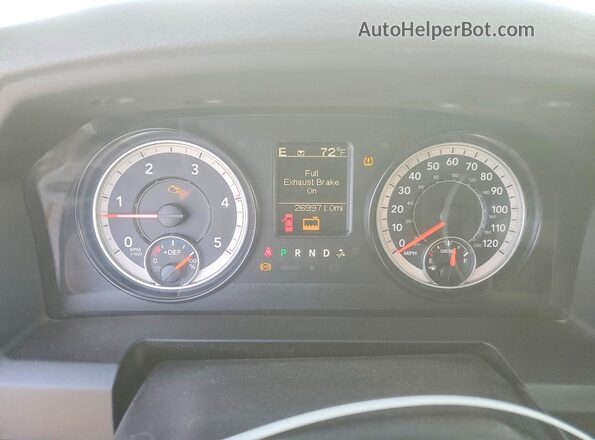 3C6UR5HL0GG222893 2016 RAM 2500 Белый Вид задних сидений