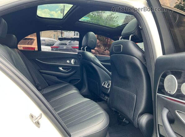 WDDZF4KB0KA606543 2019 MERCEDES-BENZ E White Vista del cuadro de instrumentos