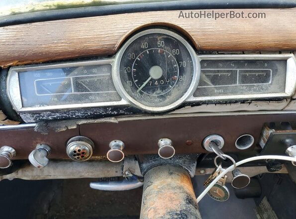 9505506 1959 MERCEDES-BENZ 190 Green Instrument cluster view
