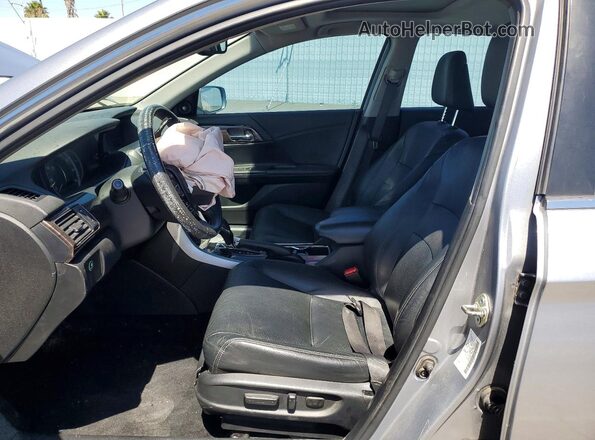 1HGCR3F80HA016269 2017 HONDA ACCORD Silver Vista del salpicadero