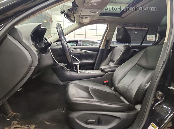JN1EV7AR9HM841383 2017 INFINITI Q50 Черный Вид панели приборов