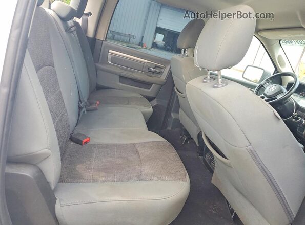 1C6RR6TT9HS610153 2017 RAM 1500 White Vista interior trasera