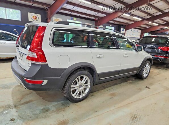 YV4612NK6G1238627 2016 VOLVO XC70 Белый Передняя правая четверть
