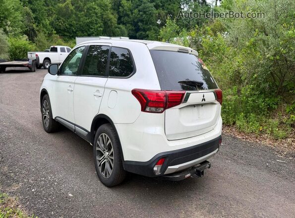 JA4AZ3A34GZ037976 2016 MITSUBISHI OUTLANDER Белый Задняя правая четверть