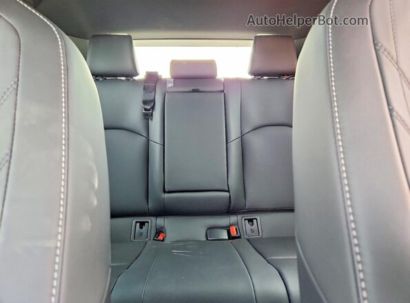 JTHP6JBH7R2193351 2024 LEXUS UX Silver Вид задньої частини салону