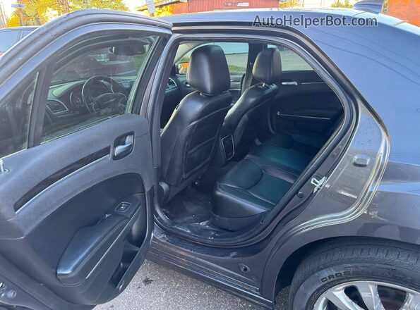 2C3CCARG5GH224787 2016 CHRYSLER 300 Серый Вид салона спереди