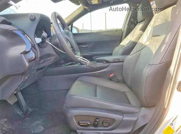 JTHX6JBH5R2191078 2024 LEXUS UX White Dashboard view