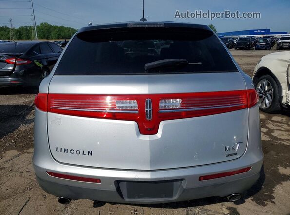 2LMHJ5AT6GBL01824 2016 LINCOLN MKT Серебряный Вид салона спереди