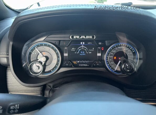 1C6RREHT6KN683294 2019 RAM 1500 White Vista del cuadro de instrumentos