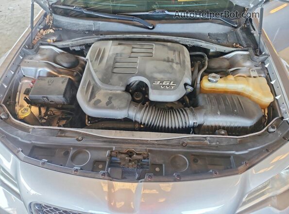 2C3CCAEG9GH294783 2016 CHRYSLER 300 Серебряный Вид подкапотного пространства