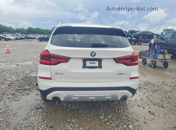 5UXTR9C57KLR03728 2019 BMW X3 White წინა სალონის ხედი