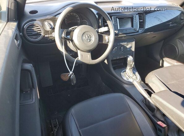 3VWF17ATXHM615704 2017 VOLKSWAGEN BEETLE Серый Вид щитка приборов