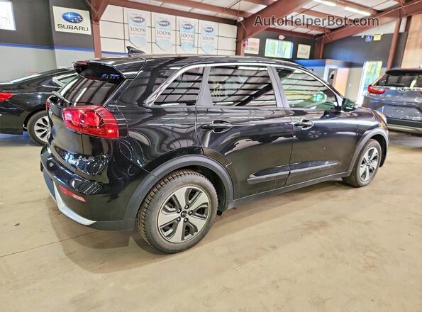 KNDCB3LC0J5139306 2018 KIA NIRO Черный Передняя правая четверть