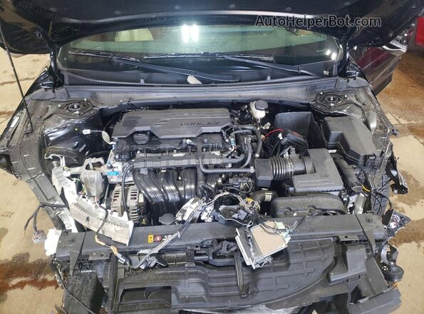 3KPFW4DE1SE132278 2025 KIA K4 Черный Вид задней части салона