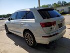 2017 Audi Q7 Premium Plus Белый vin: WA1LAAF73HD021931