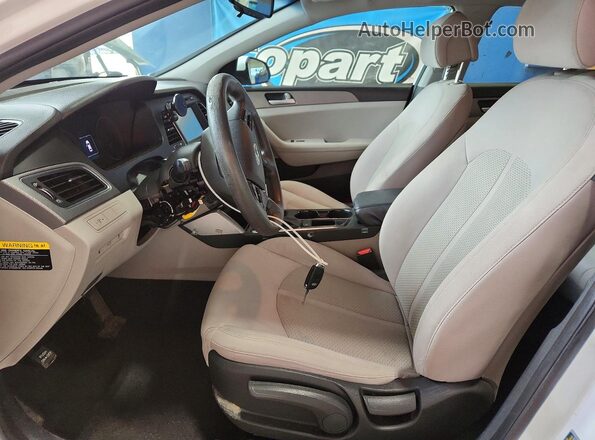 5NPE24AF5GH364597 2016 HYUNDAI SONATA Белый Вид панели приборов