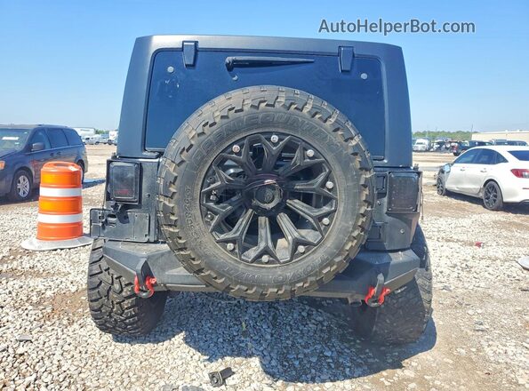 1C4BJWDG8HL751521 2017 JEEP WRANGLER Black Widok wnętrza z przodu