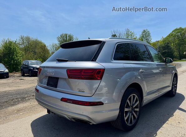 WA1LAAF78HD004851 2017 AUDI Q7 Серебряный Вид спереди