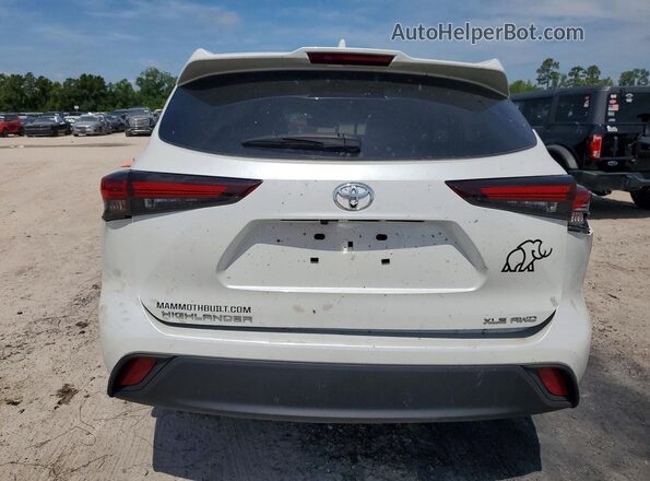 5TDKDRBH5RS547361 2024 TOYOTA HIGHLANDER White Vista trasera