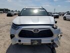 2024 Toyota Highlander Le White vin: 5TDKDRBH5RS547361