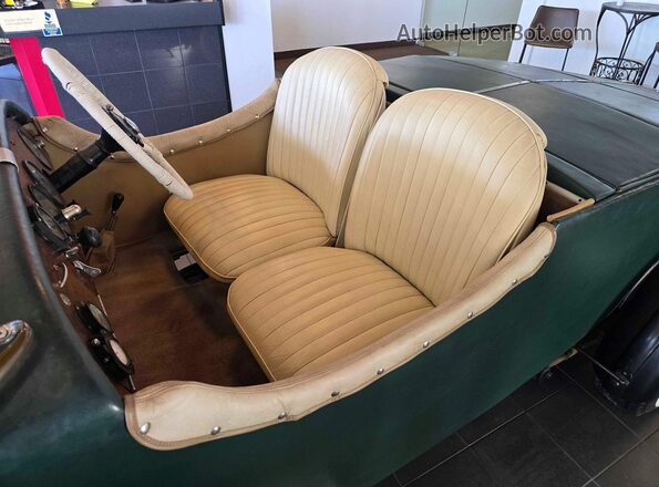 B241GT 1950 BENTLEY MARK Green Front view