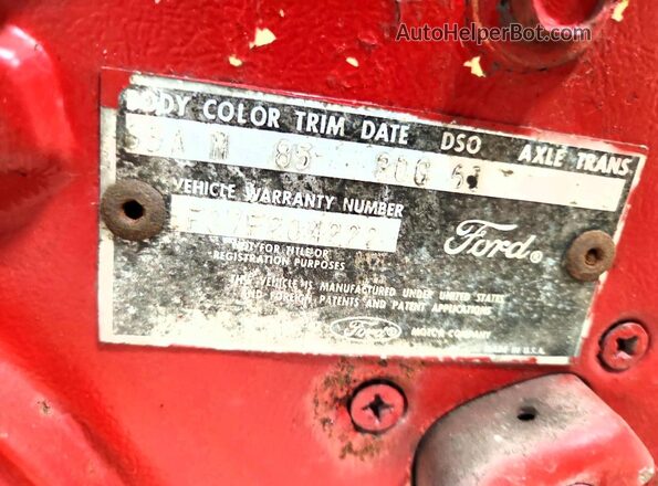 F07F204222 1965 FORD MUSTANG Red Widok komory silnika