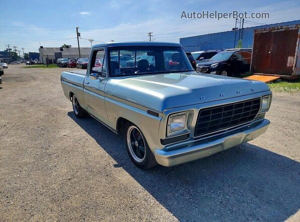 F10GCEE5829 1979 FORD F Silver Vista tres cuartos delantera izquierda