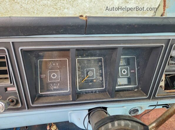 F15JNY31801 1977 FORD F150 Синий Вид щитка приборов