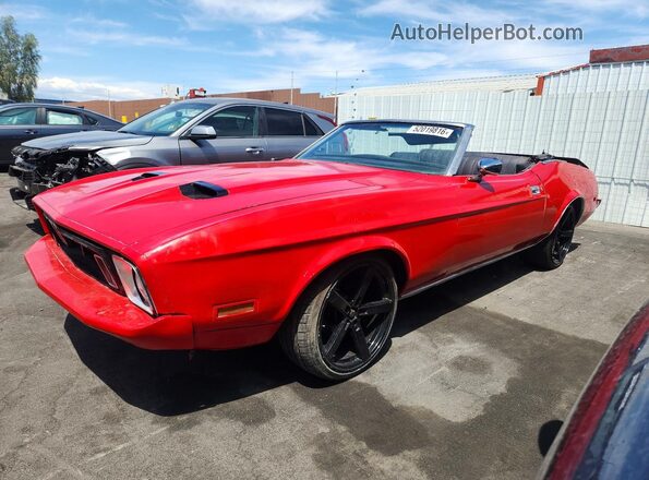 F3F03H155108F 1973 FORD MUSTANG Red წინა მარცხენა ხედი სამი მეოთხედიდან