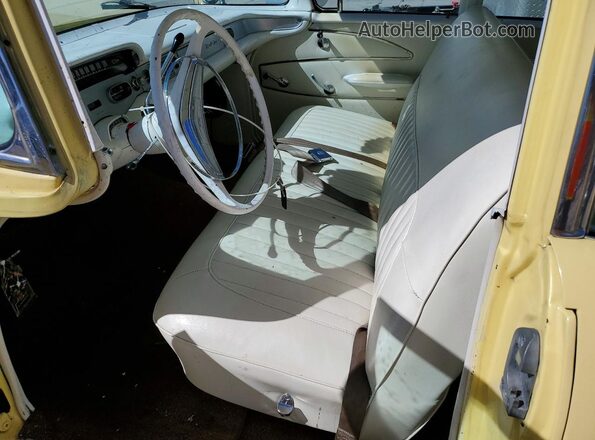 F58L171500 1958 CHEVROLET OTHER Yellow Front interior view