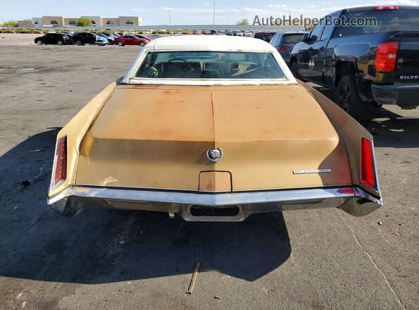 H8146852 1968 CADILLAC 2 Gold Vista trasera