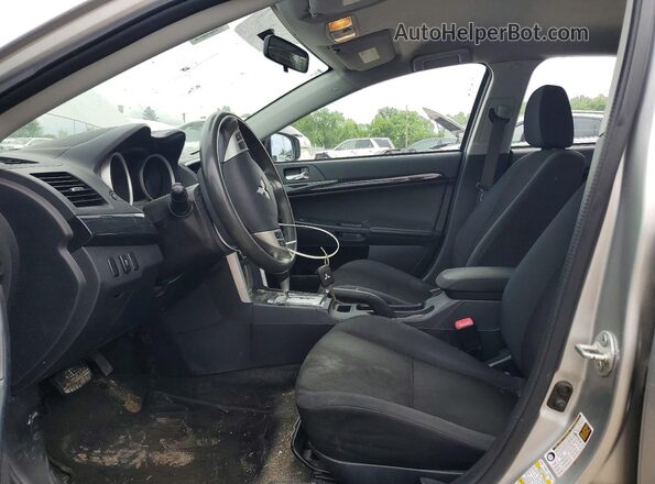 JA32U2FU4GU008185 2016 MITSUBISHI LANCER Серебряный Вид салона спереди