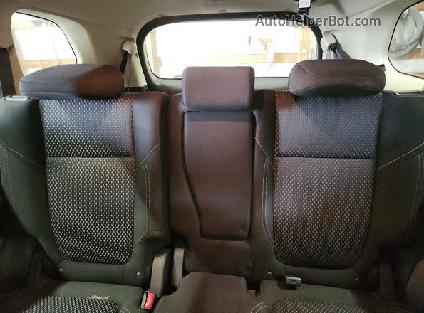 JA4AD2A32LZ048896 2020 MITSUBISHI OUTLANDER Silver Widok tylnych siedzeń
