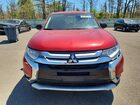 2018 Mitsubishi Outlander Es Красный vin: JA4AD2A33JZ010896
