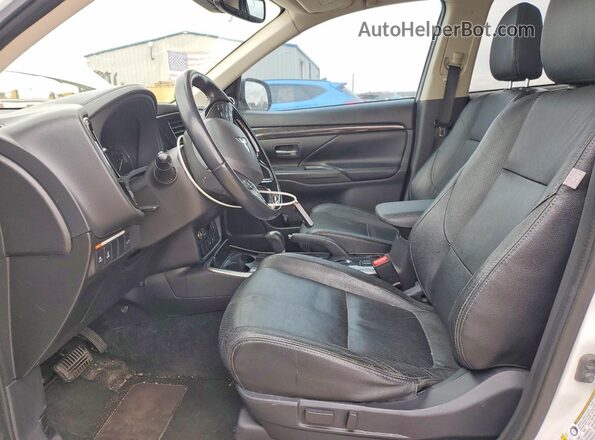 JA4AD3A32HZ062844 2017 MITSUBISHI OUTLANDER White Vista interior delantera