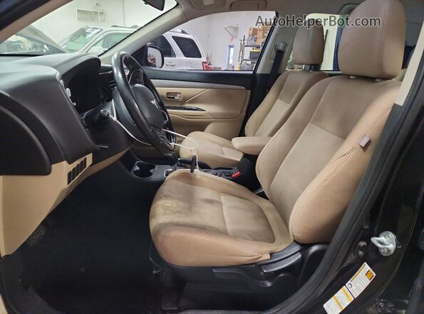 JA4AD3A33GZ026062 2016 MITSUBISHI OUTLANDER Черный Вид салона спереди