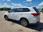 2016 Mitsubishi Outlander Se White vin: JA4AD3A36GZ009756