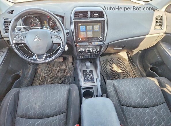 JA4AH3AU7LU602708 2020 MITSUBISHI RVR Серебряный Вид панели приборов