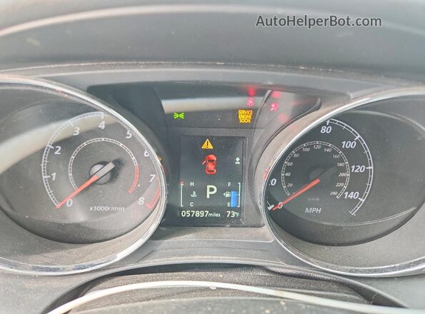 JA4AP3AU1LU001832 2020 MITSUBISHI OUTLANDER Серебряный Вид щитка приборов