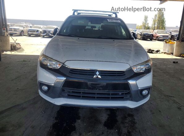 JA4AP3AW2HZ026590 2017 MITSUBISHI OUTLANDER Белый Вид спереди