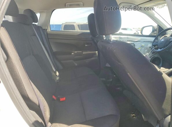 JA4AP4AU1LU030284 2020 MITSUBISHI OUTLANDER Белый Вид задней части салона