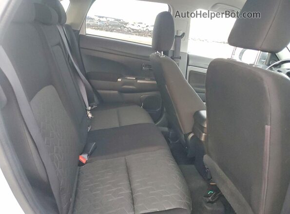 JA4AP4AU2LU004907 2020 MITSUBISHI OUTLANDER Белый Вид задней части салона